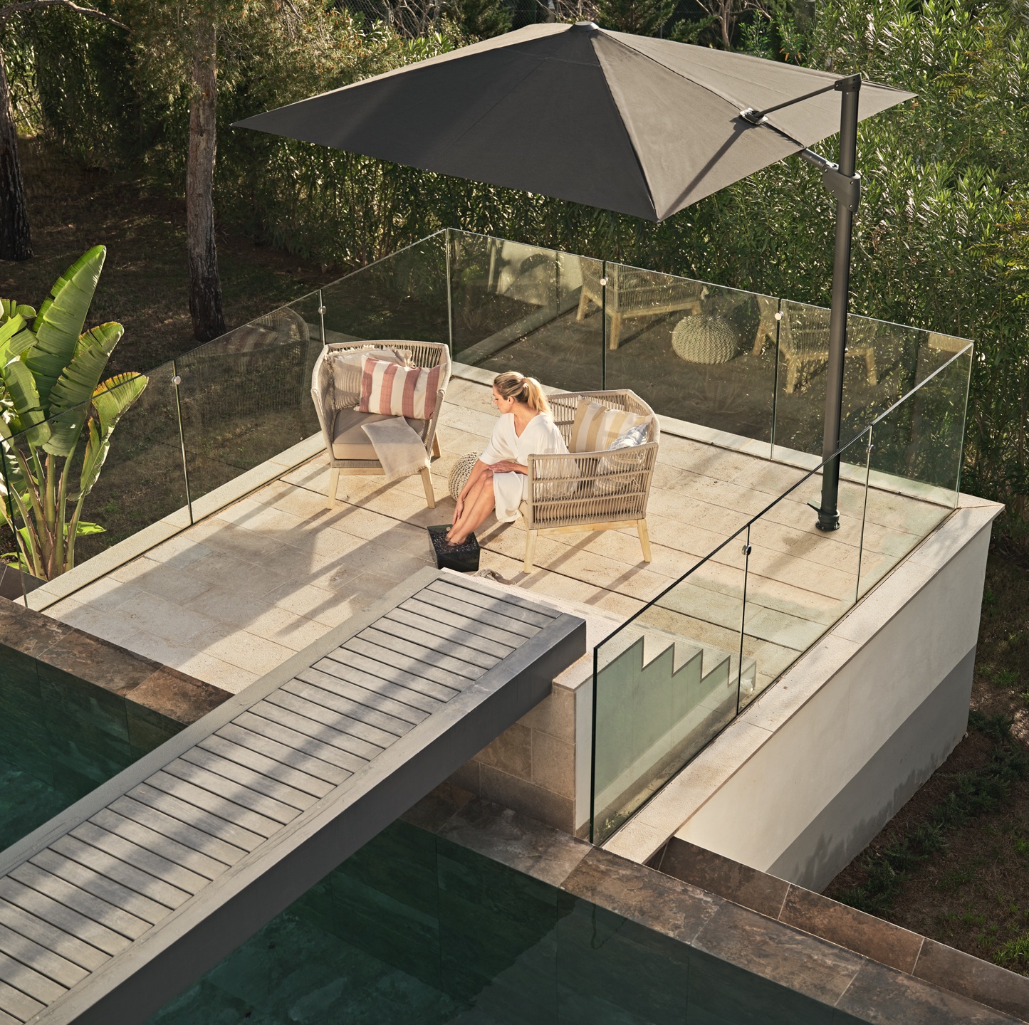 Glatz FORTANO zweefparasol INCL. vaste adapter M4 antraciet frame rechthoek 400x300 cm klasse 4-5 - Afbeelding 3